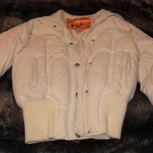 White winter jacket ❄️💛